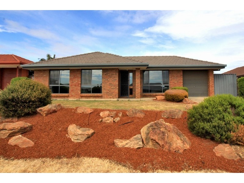 18 Babbacombe Drive, Moana SA 5169