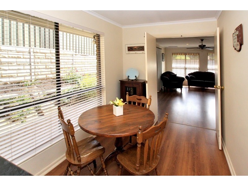 25 Lepena Crescent, Hallett Cove SA 5158