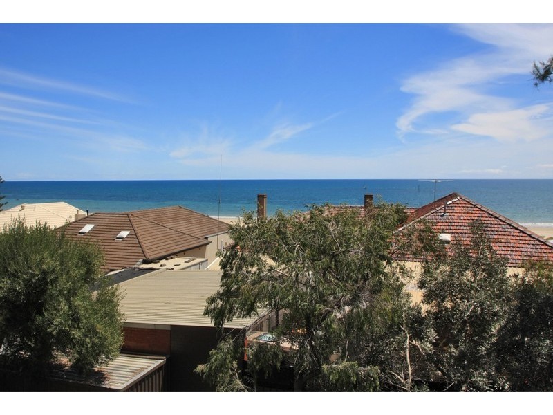 24 Marine Parade, Seacliff SA 5049