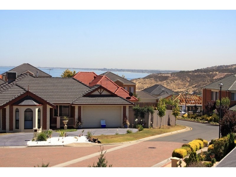 14 Chatsworth Court, Hallett Cove SA 5158