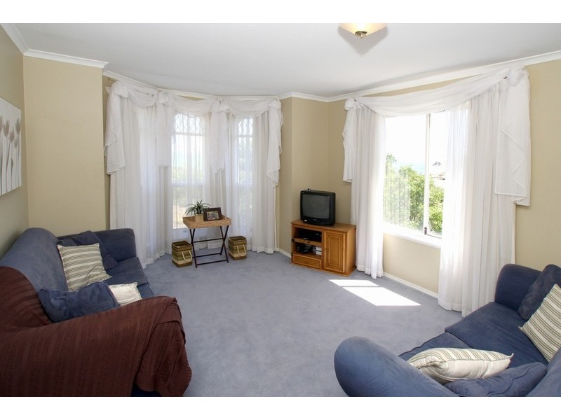 22 Cormorant Drive, Hallett Cove SA 5158