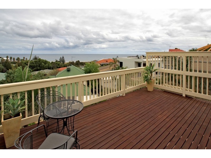 11 Gannet Court, Hallett Cove SA 5158