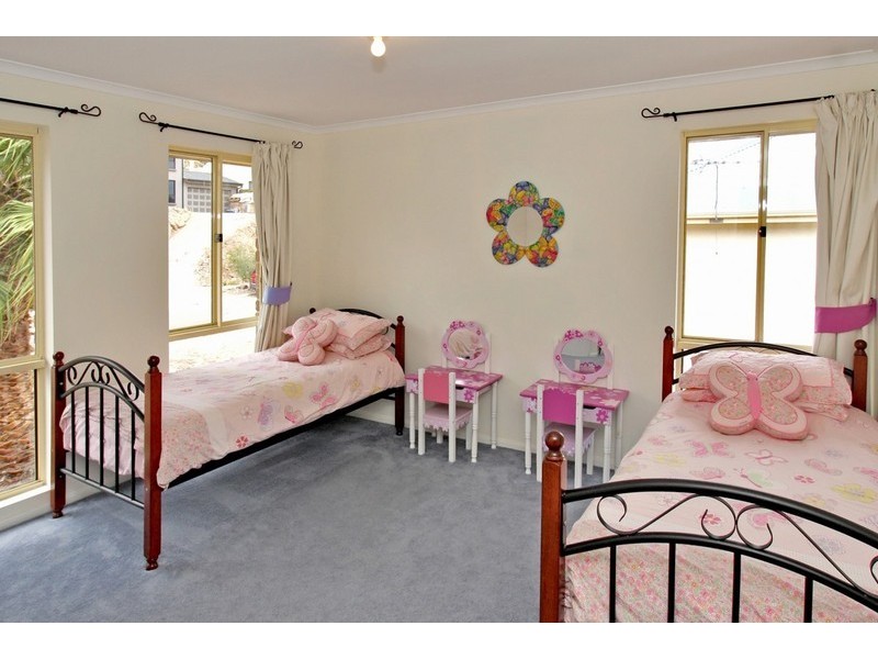 11 Gannet Court, Hallett Cove SA 5158