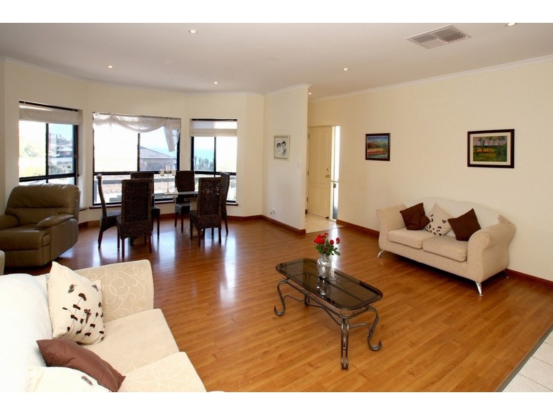 14 Gannet Court, Hallett Cove SA 5158