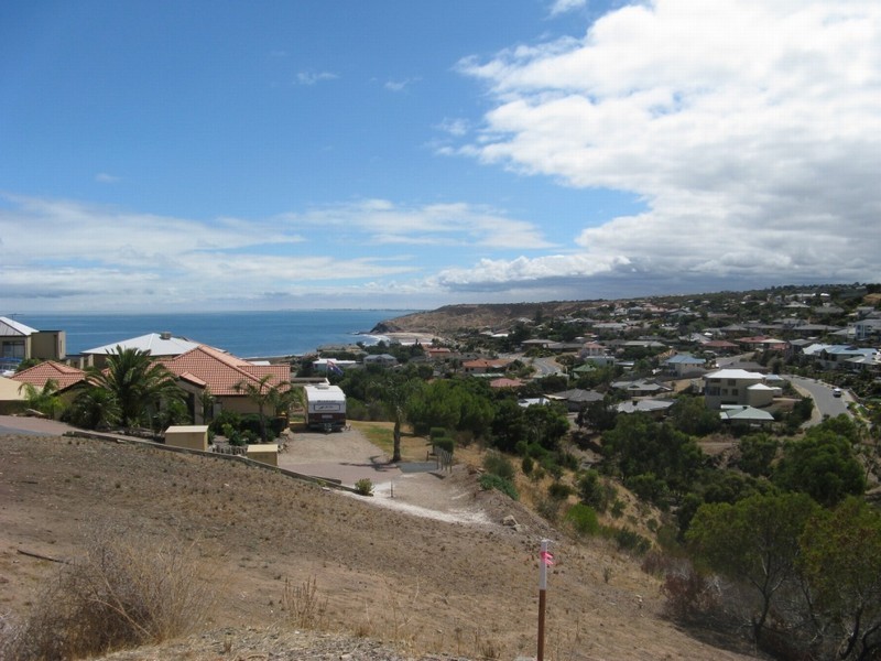 12 Freebairn Drive, Hallett Cove SA 5158