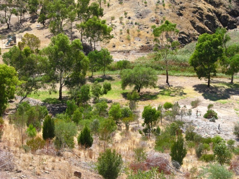 12 Freebairn Drive, Hallett Cove SA 5158