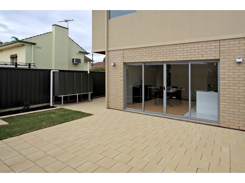 7 Myrtle Grove, Clovelly Park SA 5042