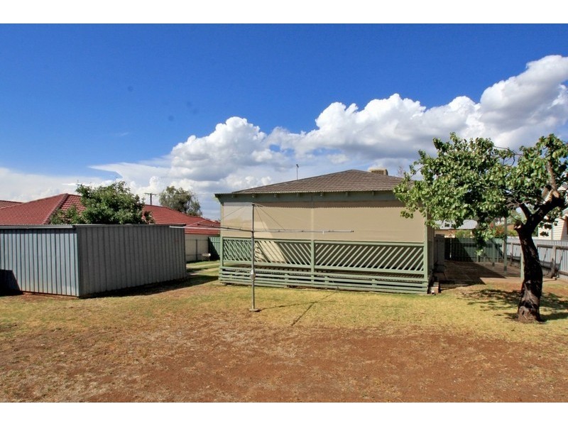 12 Mulga St, Seacombe Gardens SA 5047