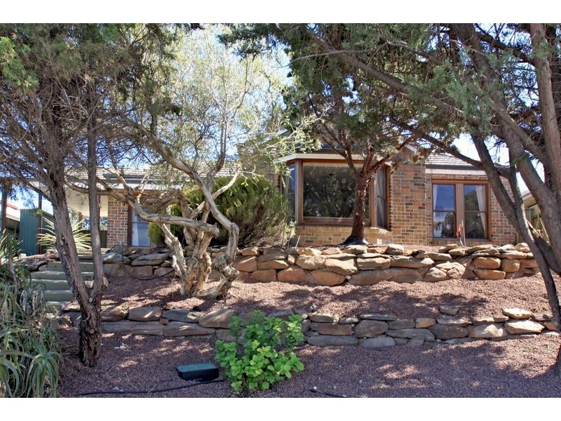 11 Quinvale Road, Hallett Cove SA 5158