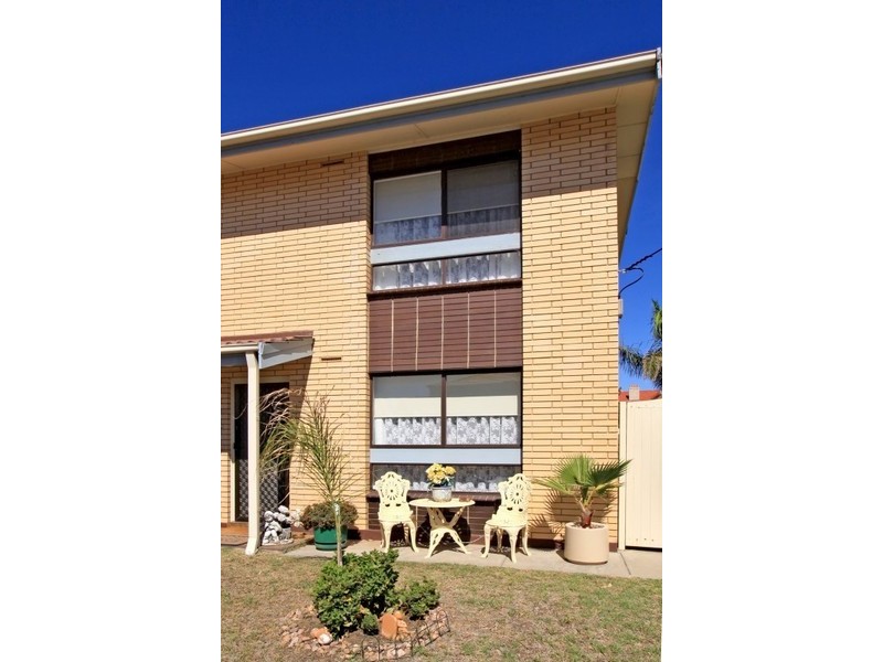 1/1 Sandhurst Court, Brighton SA 5048