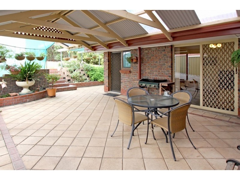 9 Anita Court, Aberfoyle Park SA 5159