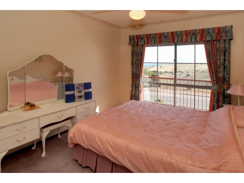 102 Perry Barr Road, Hallett Cove SA 5158