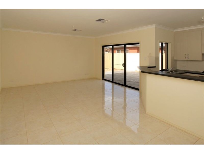 55 Scarborough Terrace, Dover Gardens SA 5048