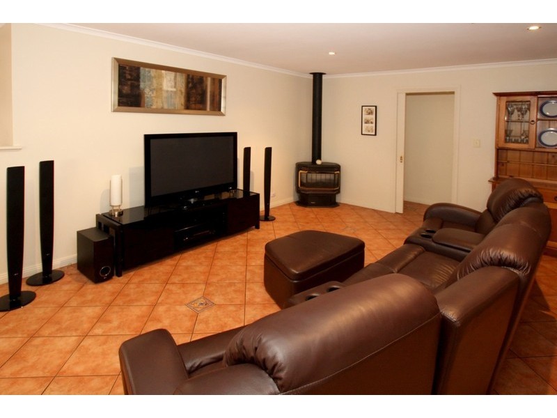 22 Alfonso Drive, Hallett Cove SA 5158