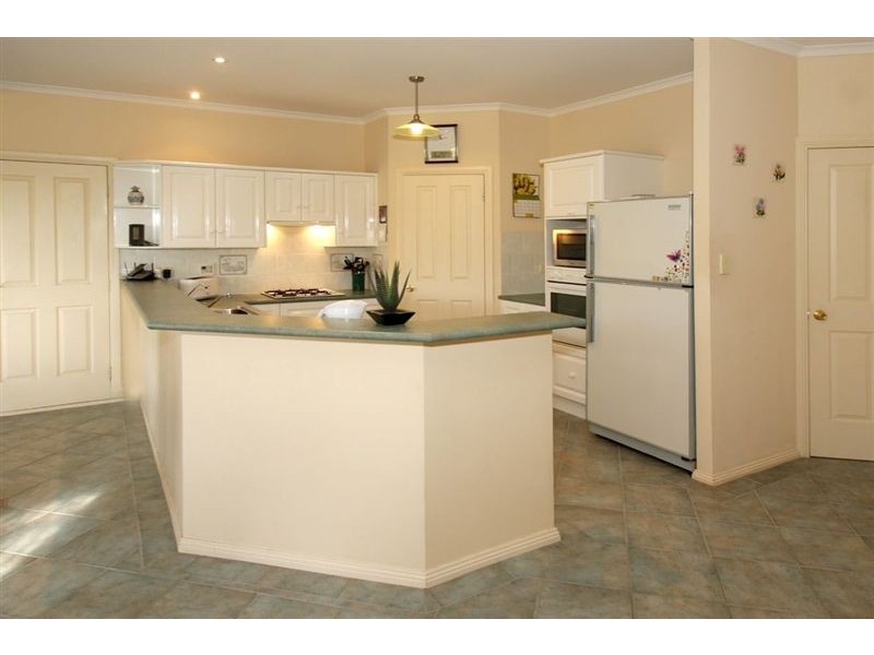 4 Gulfview Drive, Chandlers Hill SA 5159