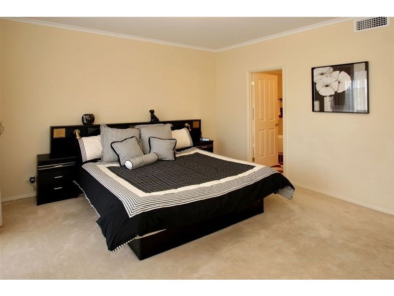 4 Gulfview Drive, Chandlers Hill SA 5159