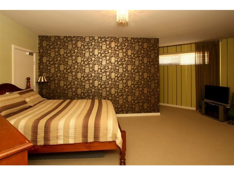 2/10 Moseley Street, Glenelg SA 5045