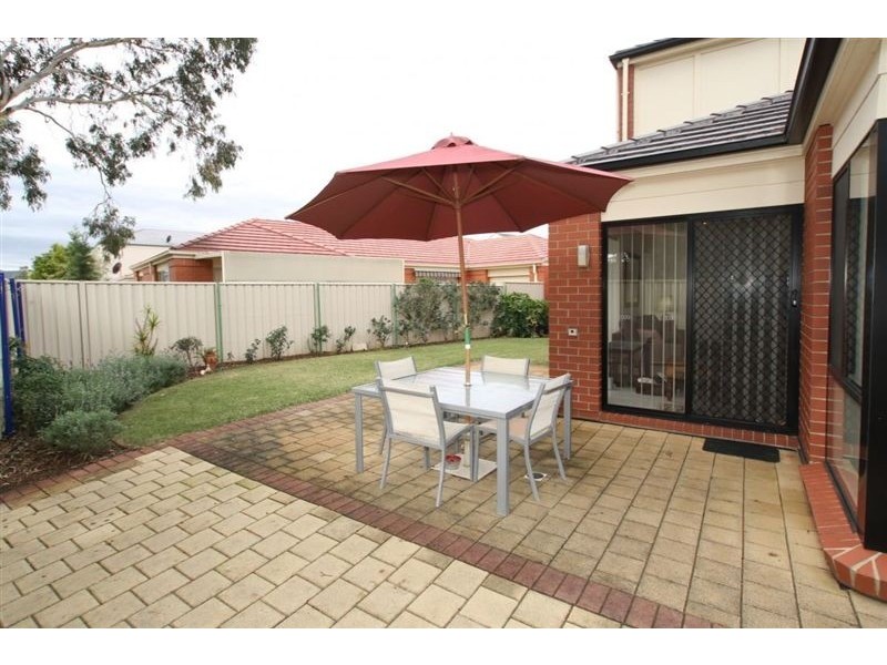 15 Maesbury Circuit, Sturt SA 5047