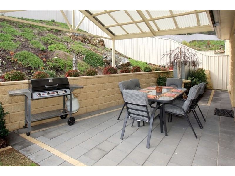 7 Manos Court, Seacliff Park SA 5049