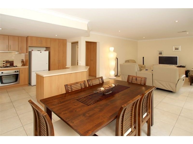 7 Manos Court, Seacliff Park SA 5049