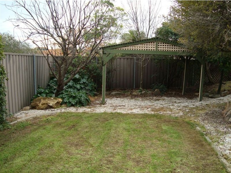 16 Apollo Drive, Hallett Cove SA 5158