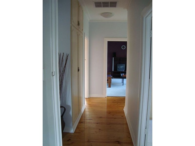 2 Coventry St, Brighton SA 5048