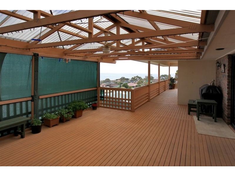 4 Moora Street, Hallett Cove SA 5158