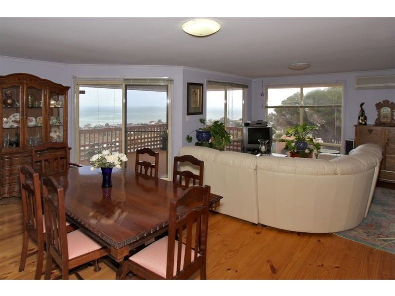4 Moora Street, Hallett Cove SA 5158