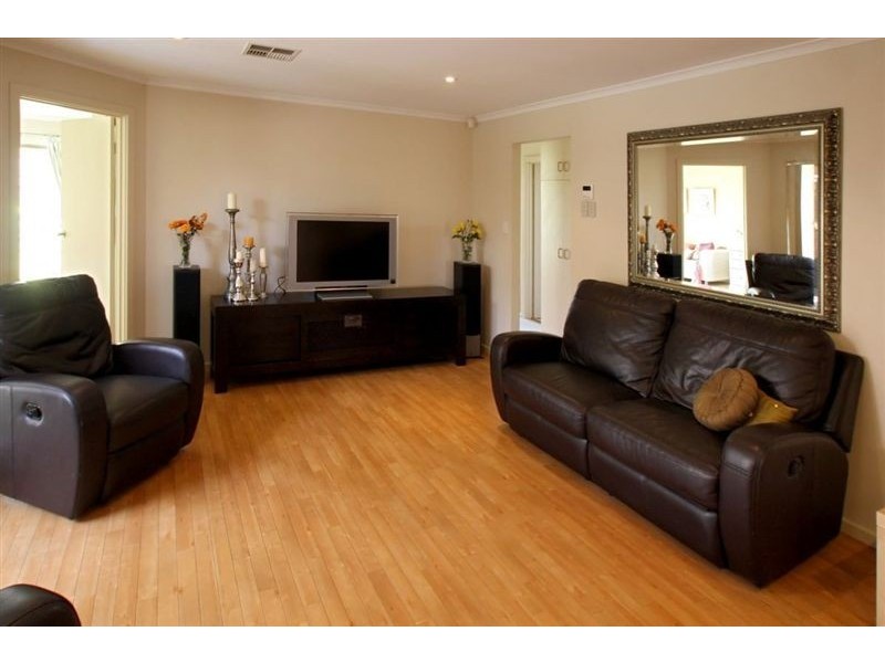 9 Peera Street, Hallett Cove SA 5158