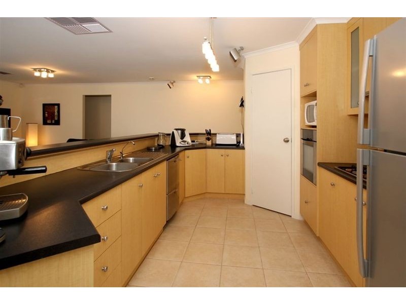 8 Pennayoona Street, Hallett Cove SA 5158