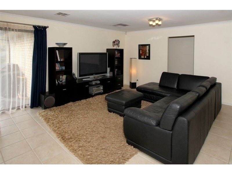 8 Pennayoona Street, Hallett Cove SA 5158