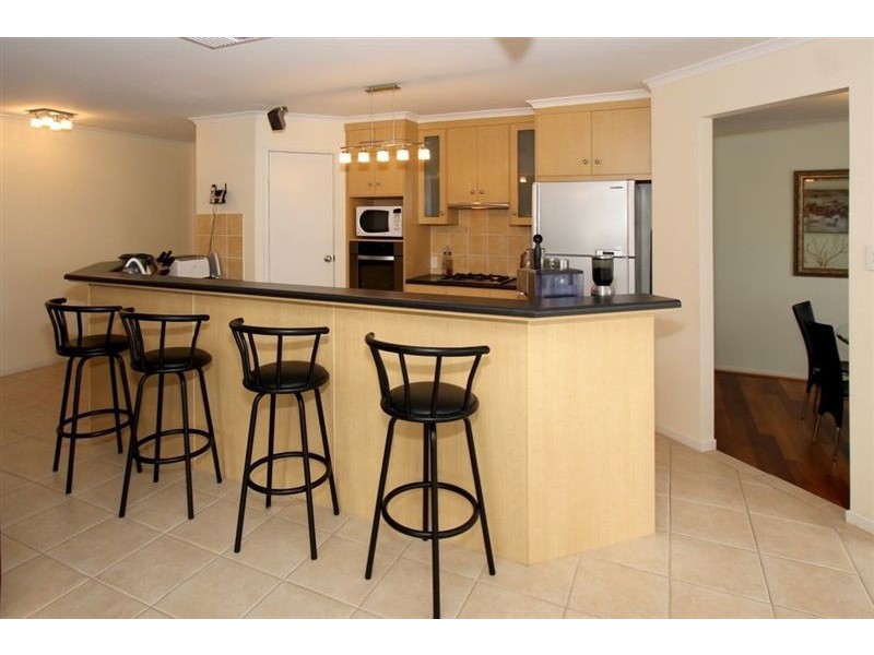 8 Pennayoona Street, Hallett Cove SA 5158
