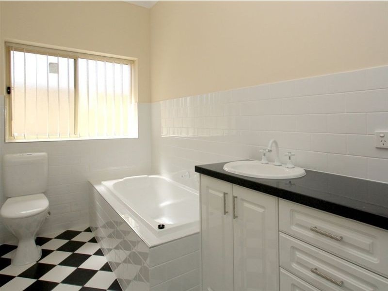 1 Neston Avenue, North Plympton SA 5037