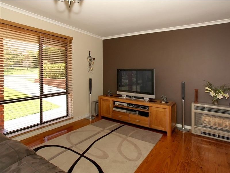 11 Thermopylae Crescent, Hallett Cove SA 5158