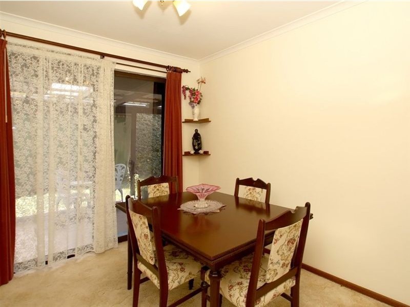 4 Balandra Street, Hallett Cove SA 5158