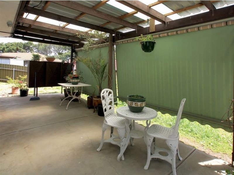 4 Balandra Street, Hallett Cove SA 5158