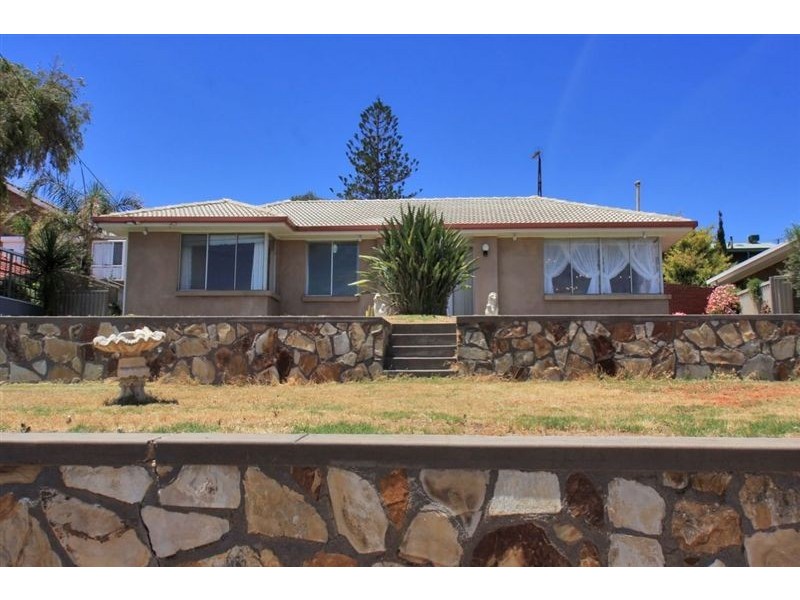 4 Marine Avenue, Hallett Cove SA 5158