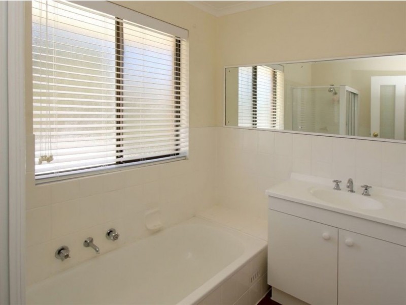 176 The Cove Road, Hallett Cove SA 5158