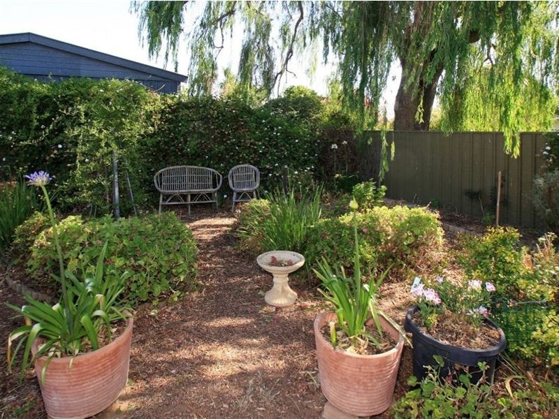 1 Bessie Street, Dover Gardens SA 5048