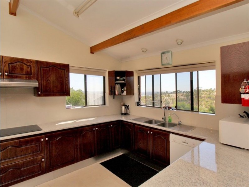 69 Hillcrest Drive, Eden Hills SA 5050