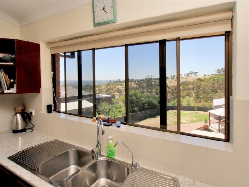 69 Hillcrest Drive, Eden Hills SA 5050