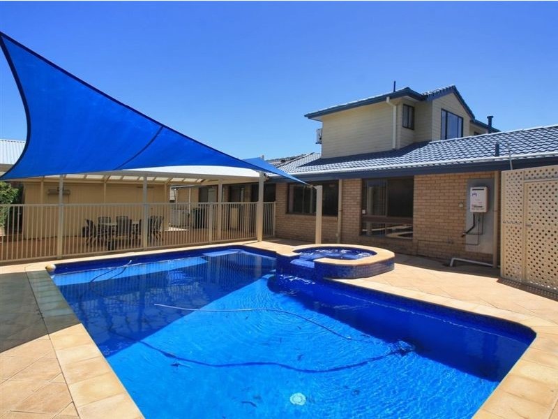 34 Dutchman Drive, Hallett Cove SA 5158