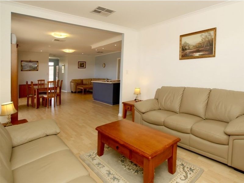 5 Nicholl Avenue, Aldinga Beach SA 5173