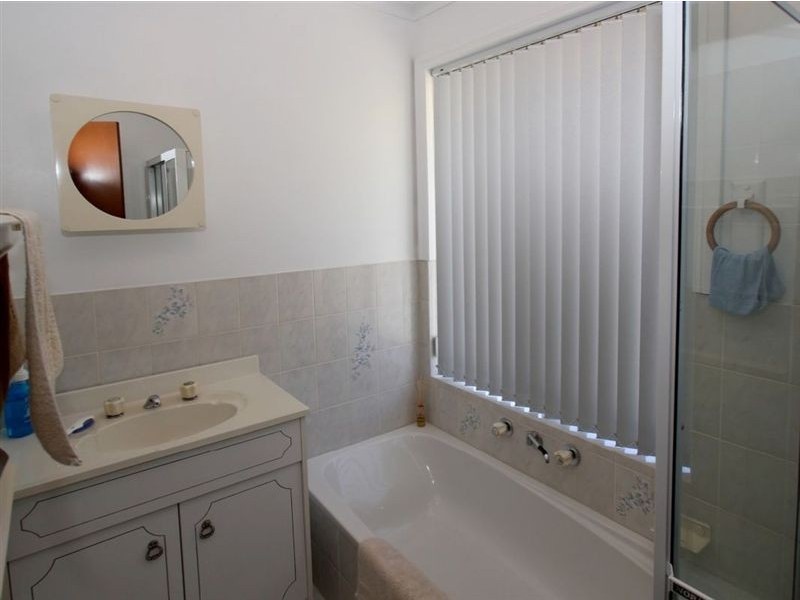 10 Admella Court, Hallett Cove SA 5158