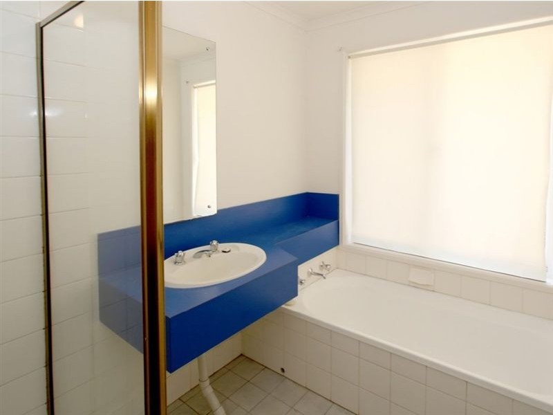 135 Lander Road, Trott Park SA 5158