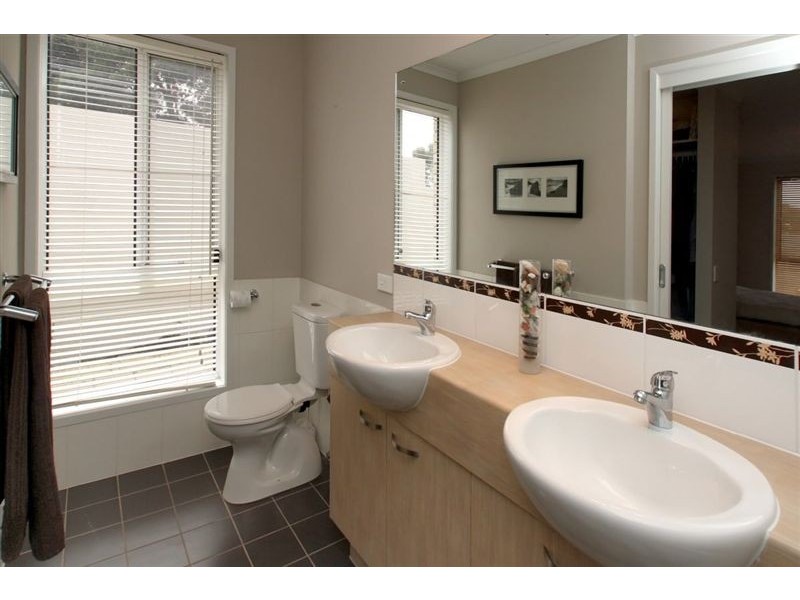 1 Mariner Avenue, Seacliff Park SA 5049