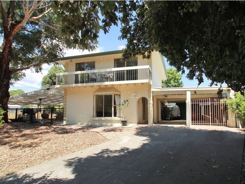 15 Banff Court, Happy Valley SA 5159