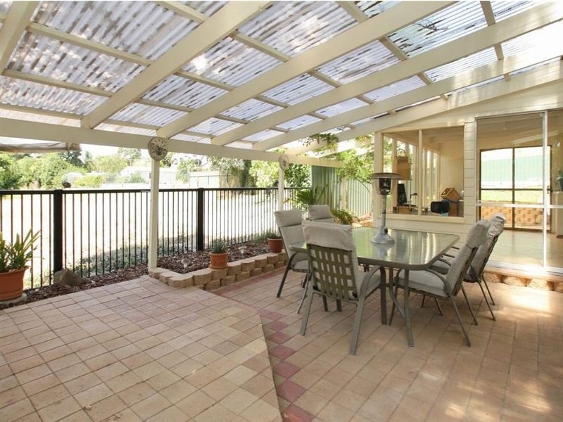 15 Banff Court, Happy Valley SA 5159