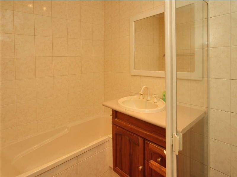 15 Banff Court, Happy Valley SA 5159