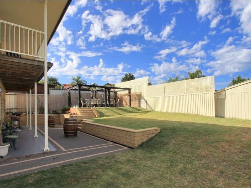 11 Fairhill Street, Hallett Cove SA 5158
